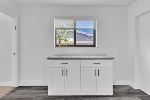 2001 N 52nd Ave, Hollywood, FL 33021 - Photo 11