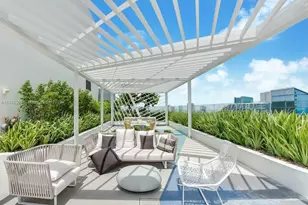 55 SW 9th St, Miami, FL 33130 - Photo 29