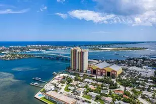 2650 Lake Shore Dr, Riviera Beach, FL 33404 - Photo 61