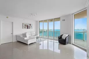 2650 Lake Shore Dr, Riviera Beach, FL 33404 - Photo 7