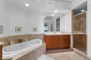 2650 Lake Shore Dr, Riviera Beach, FL 33404 - Photo 21
