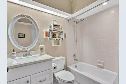 23156 Fountain View Drive #D, Boca Raton, FL 33433 - Photo 9