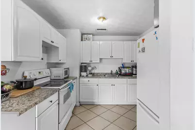1810 N 16th Court, Fort Pierce, FL 34950 - Photo 5