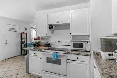 1810 N 16th Court, Fort Pierce, FL 34950 - Photo 5