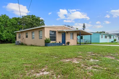1810 N 16th Court, Fort Pierce, FL 34950 - Photo 1