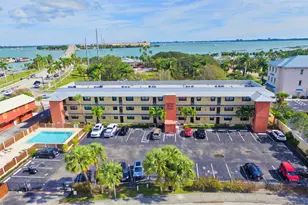 701 N Indian River Dr, Fort Pierce, FL 34949 - Photo 1