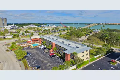 701 N Indian River Drive #105, Fort Pierce, FL 34949 - Photo 33