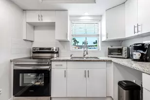 2523 Dudley Dr W, West Palm Beach, FL 33415 - Photo 11