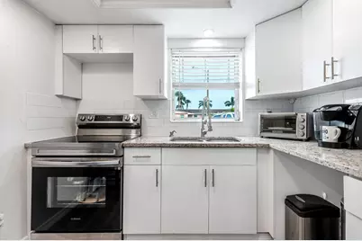 2523 Dudley Drive W #B, West Palm Beach, FL 33415 - Photo 11