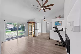 8560 NW 2nd St, Coral Springs, FL 33071 - Photo 15