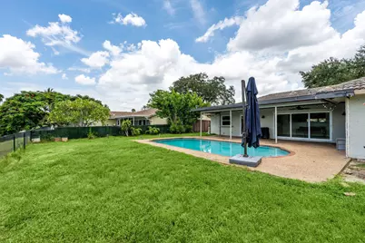 8560 NW 2nd Street, Coral Springs, FL 33071 - Photo 11
