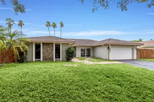 8560 NW 2nd St, Coral Springs, FL 33071 - Photo 3