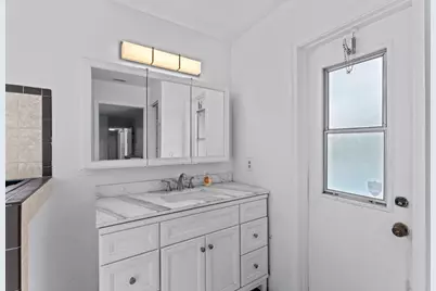 8560 NW 2nd Street, Coral Springs, FL 33071 - Photo 35