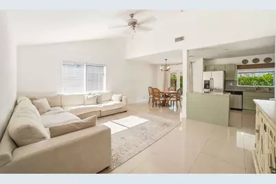 11130 NW 26th Place, Sunrise, FL 33322 - Photo 7
