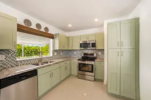 11130 NW 26th Pl, Sunrise, FL 33322 - Photo 9