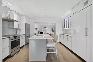 335 NE 7th St, Boca Raton, FL 33432 - Photo 15