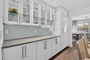 335 NE 7th St, Boca Raton, FL 33432 - Photo 17