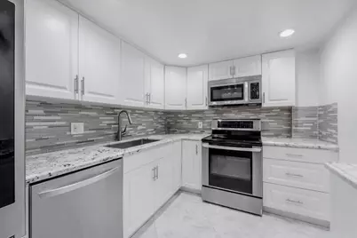 5280 NW 2nd Avenue #PH-15, Boca Raton, FL 33487 - Photo 7