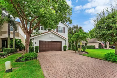 8421 Calabria Lakes Drive, Boynton Beach, FL 33473 - Photo 3