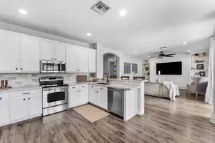 8421 Calabria Lakes Drive, Boynton Beach, FL 33473 - Photo 11