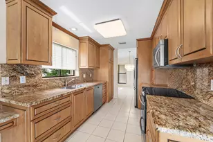 10991 Highland Cir, Boca Raton, FL 33428 - Photo 11