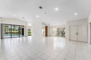 10991 Highland Cir, Boca Raton, FL 33428 - Photo 7