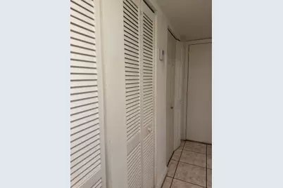 8450 Lagos De Campo Boulevard #107, Tamarac, FL 33321 - Photo 5