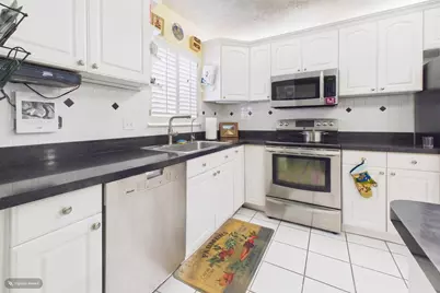 8511 Old Country Manor #401, Davie, FL 33328 - Photo 3