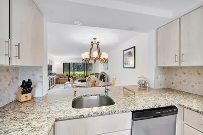 5055 Oak Hill Lane #213, Delray Beach, FL 33484 - Photo 13