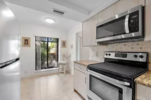 5055 Oakhill Ln, Delray Beach, FL 33484 - Photo 13