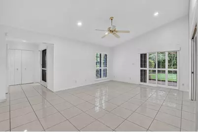 21718 San Simeon Circle, Boca Raton, FL 33433 - Photo 17