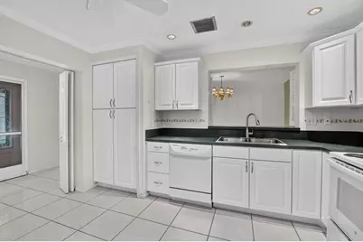 21718 San Simeon Circle, Boca Raton, FL 33433 - Photo 13