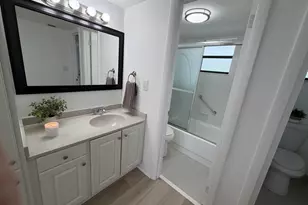 1101 Colony Point Cir, Pembroke Pines, FL 33026 - Photo 5
