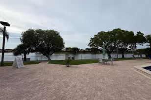 1101 Colony Point Cir, Pembroke Pines, FL 33026 - Photo 11