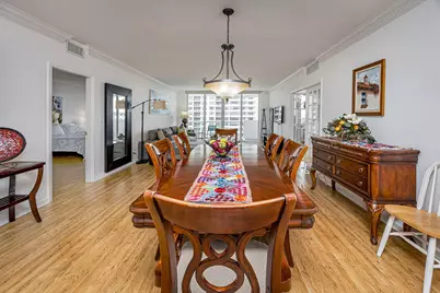 5601 Collins Avenue #816, Miami Beach, FL 33140 - Photo 3