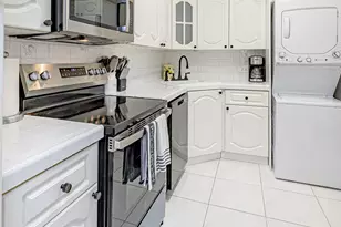 5601 Collins Ave, Miami Beach, FL 33140 - Photo 9
