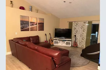 102 SW Glenwood Drive, Port Saint Lucie, FL 34984 - Photo 19