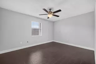 825 SE Starflower Ave, Port Saint Lucie, FL 34983 - Photo 29