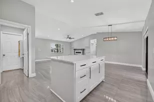 825 SE Starflower Ave, Port Saint Lucie, FL 34983 - Photo 15