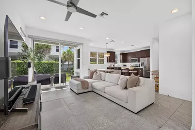 6994 Pines Circle, Coconut Creek, FL 33073 - Photo 7
