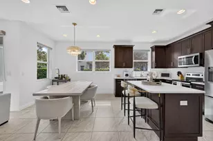 6994 Pines Cir, Coconut Creek, FL 33073 - Photo 13