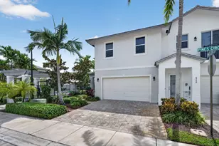 6994 Pines Cir, Coconut Creek, FL 33073 - Photo 3