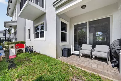 6994 Pines Circle, Coconut Creek, FL 33073 - Photo 25
