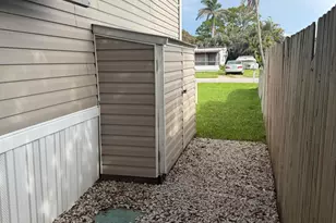 2802 SE Janet St, Stuart, FL 34997 - Photo 21