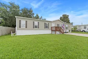2802 SE Janet St, Stuart, FL 34997 - Photo 25
