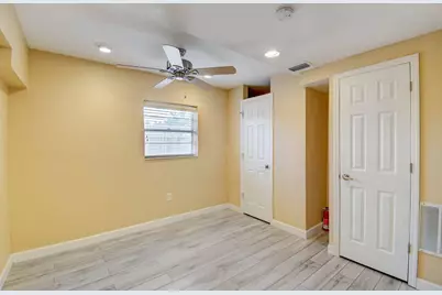 1316 Date Palm Drive #Rear, Lantana, FL 33462 - Photo 9