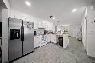 1442 Summit Run Cir, West Palm Beach, FL 33415 - Photo 19