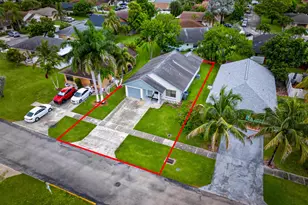 1442 Summit Run Cir, West Palm Beach, FL 33415 - Photo 1