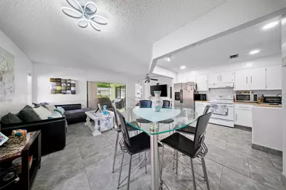 1442 Summit Run Circle, West Palm Beach, FL 33415 - Photo 11