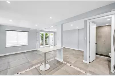 828 NE 17th Way #3, Fort Lauderdale, FL 33304 - Photo 3